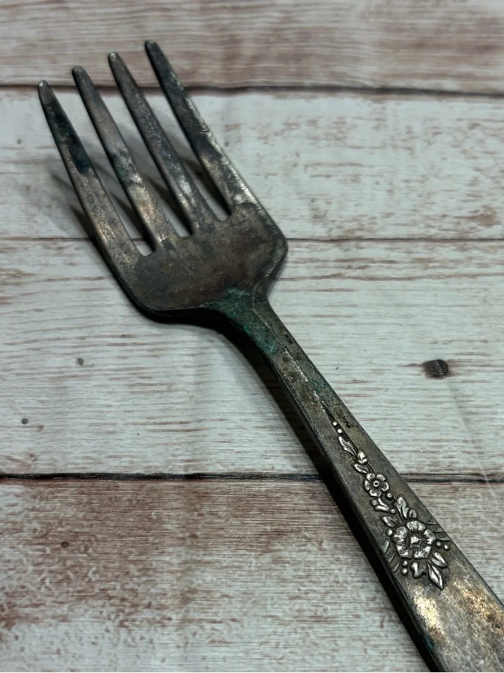 Vintage Oneida Tudor Plate Oneida Community Silver-Tone Floral Handle Baby Fork